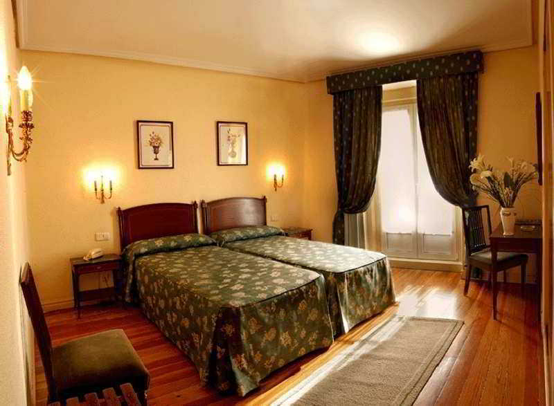 Hotel Norte Y Londres Burgos Room photo